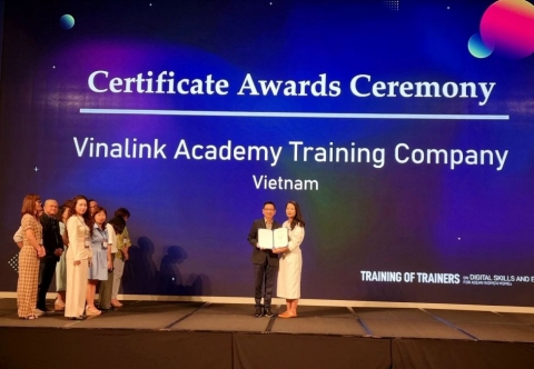 Chương trình đào tạo MIỄN PHÍ dành cho 300 nữ lãnh đạo tại Việt Nam